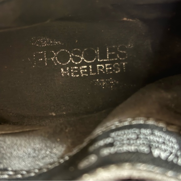 Aerosoles women’s grey wedge heel bootie in size 7.5 - Picture 9 of 14